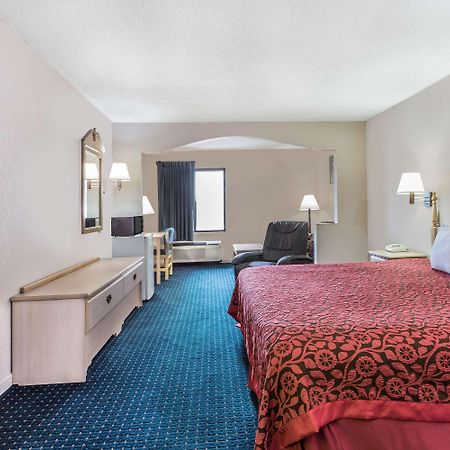 Days Inn By Wyndham Panama City/Callaway Ngoại thất bức ảnh