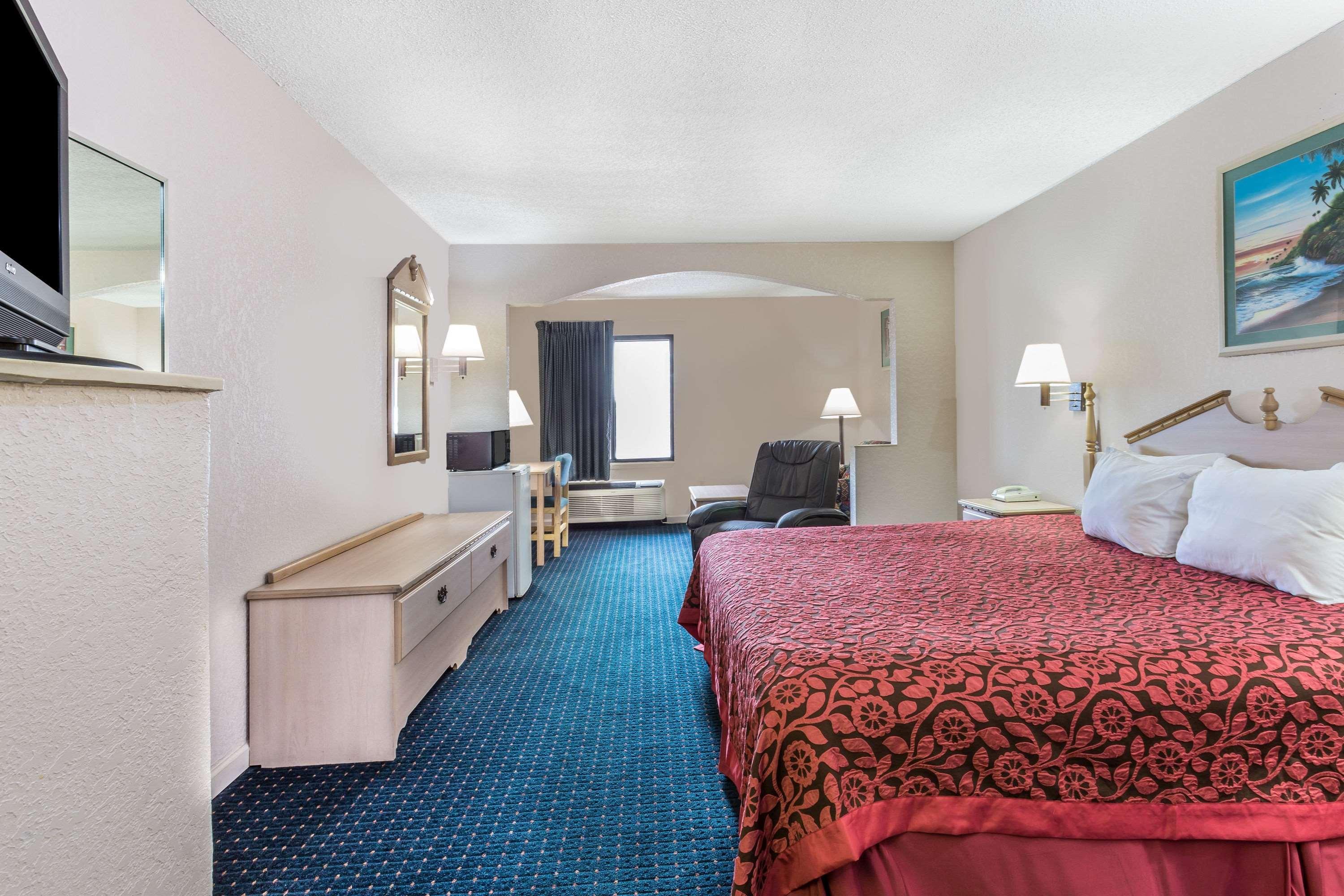 Days Inn By Wyndham Panama City/Callaway Ngoại thất bức ảnh