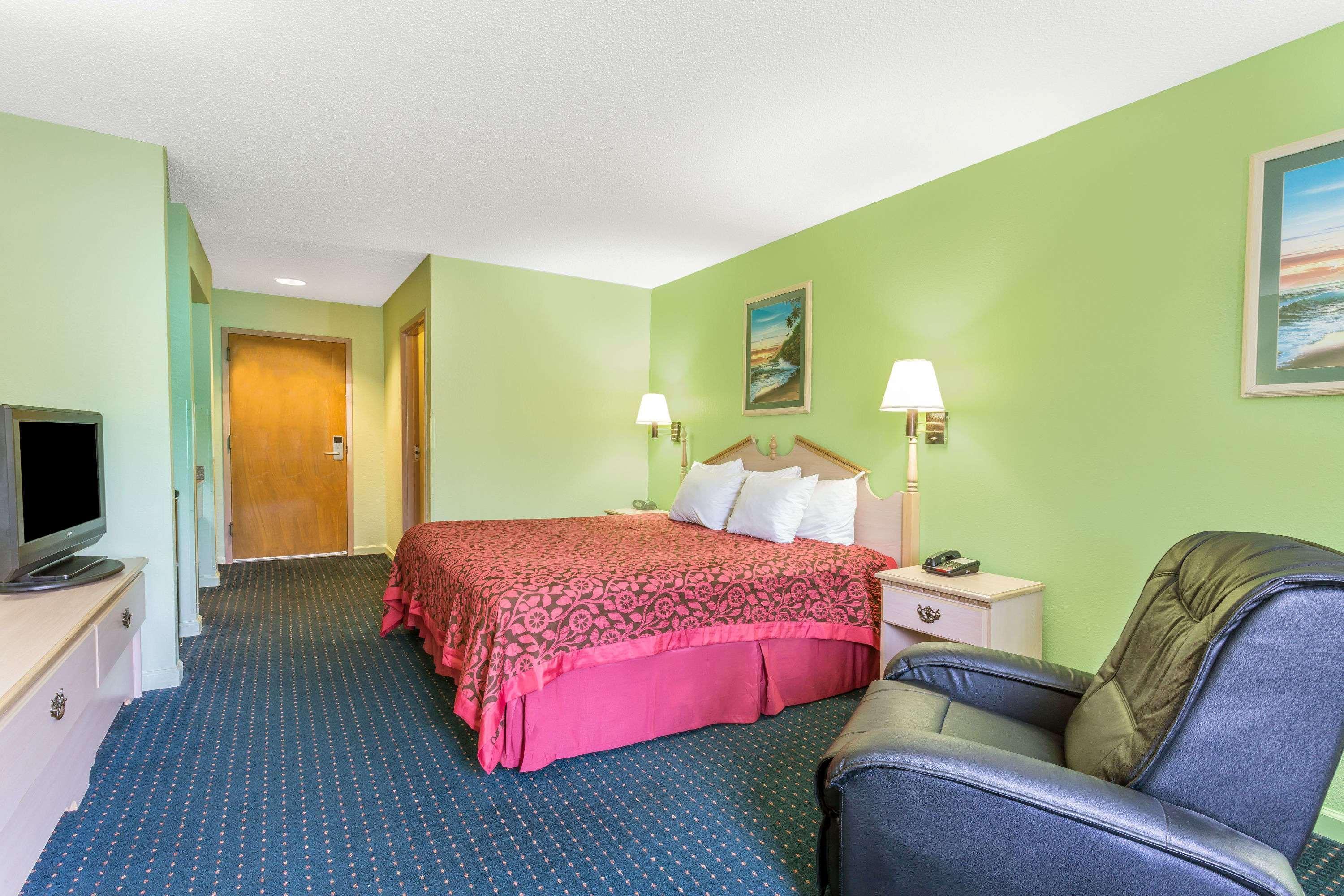Days Inn By Wyndham Panama City/Callaway Ngoại thất bức ảnh