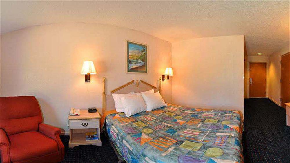 Days Inn By Wyndham Panama City/Callaway Ngoại thất bức ảnh